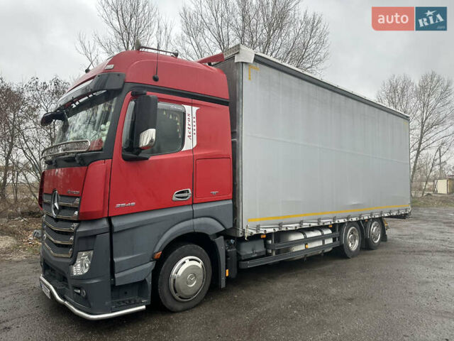 Красный Мерседес Актрос, объемом двигателя 12.81 л и пробегом 10 тыс. км за 41000 $, фото 11 на Automoto.ua