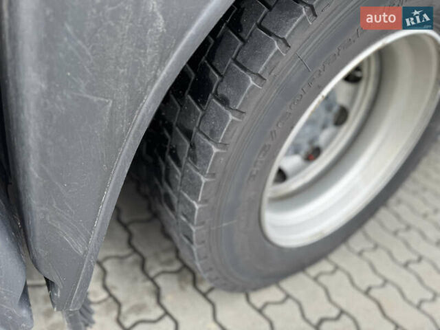 Красный Мерседес Актрос, объемом двигателя 12.81 л и пробегом 985 тыс. км за 48500 $, фото 12 на Automoto.ua