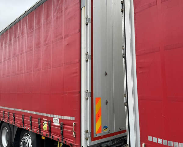 Красный Мерседес Актрос, объемом двигателя 12.81 л и пробегом 985 тыс. км за 48500 $, фото 4 на Automoto.ua