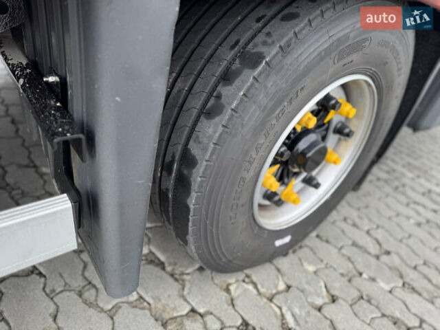 Красный Мерседес Актрос, объемом двигателя 12.81 л и пробегом 985 тыс. км за 48500 $, фото 14 на Automoto.ua