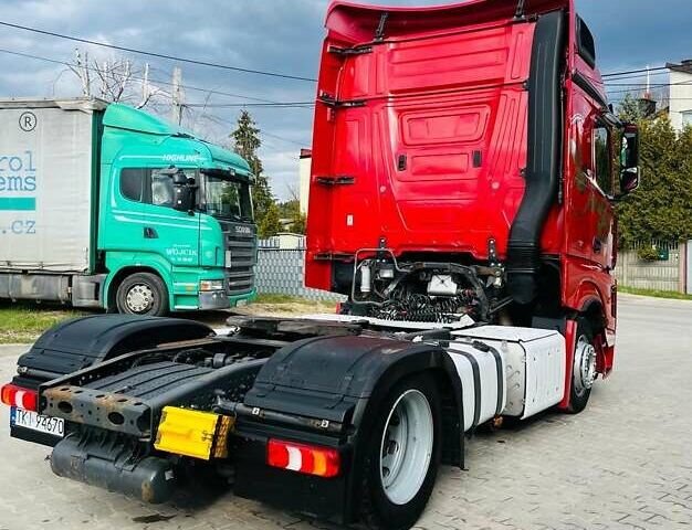 Червоний Мерседес Актрос, об'ємом двигуна 0 л та пробігом 950 тис. км за 15000 $, фото 3 на Automoto.ua