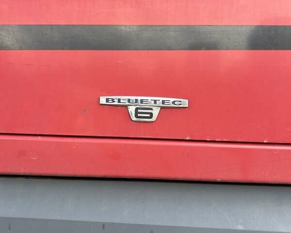 Красный Мерседес Актрос, объемом двигателя 10.7 л и пробегом 808 тыс. км за 18400 $, фото 4 на Automoto.ua