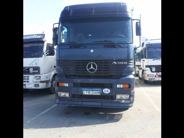 Мерседес Актрос, об'ємом двигуна 12 л та пробігом 800 тис. км за 9000 $, фото 1 на Automoto.ua