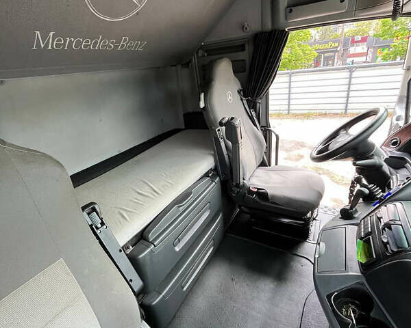 Мерседес Актрос, объемом двигателя 0 л и пробегом 1 тыс. км за 18000 $, фото 2 на Automoto.ua