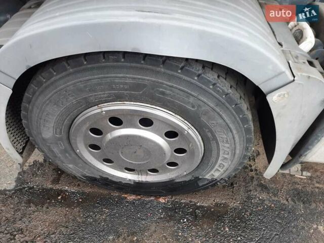 Мерседес Актрос, объемом двигателя 11.9 л и пробегом 301 тыс. км за 13800 $, фото 2 на Automoto.ua