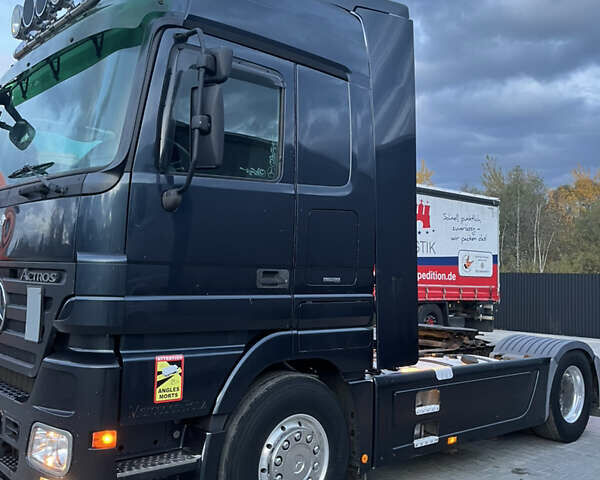 Мерседес Актрос, об'ємом двигуна 0 л та пробігом 1 тис. км за 16000 $, фото 1 на Automoto.ua