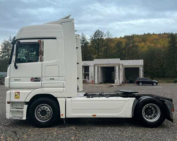 Мерседес Актрос 2012 у Іршава на Automoto.ua Мерседес Актрос, об'ємом двигуна 11.9 л та пробігом 1 тис. км за 20000 $, фото 12 на Automoto.ua