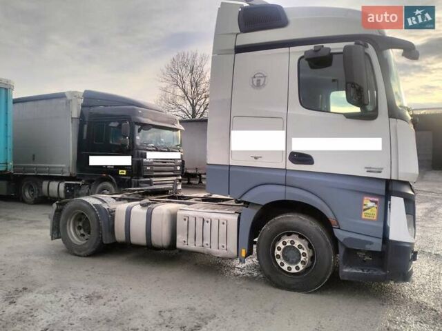 Мерседес Актрос, объемом двигателя 0 л и пробегом 10 тыс. км за 14000 $, фото 2 на Automoto.ua