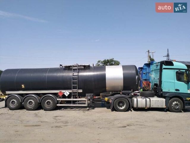 Мерседес Актрос, объемом двигателя 12.8 л и пробегом 909 тыс. км за 25000 $, фото 11 на Automoto.ua