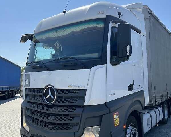 Мерседес Актрос, об'ємом двигуна 12.8 л та пробігом 1 тис. км за 15500 $, фото 3 на Automoto.ua