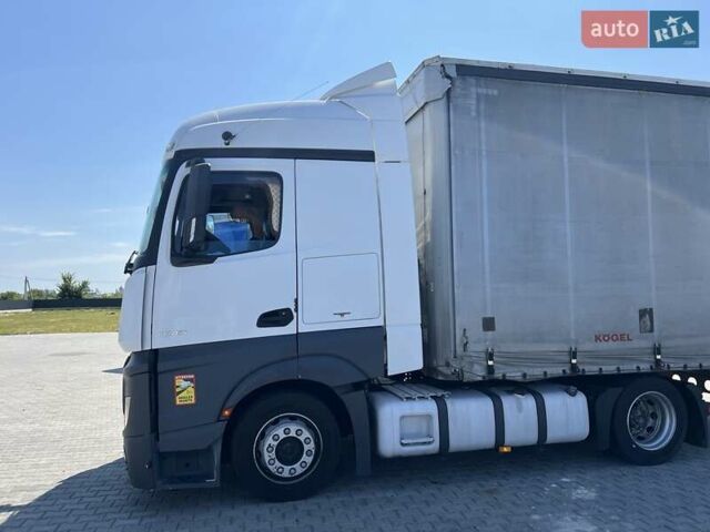 Мерседес Актрос, об'ємом двигуна 12.8 л та пробігом 1 тис. км за 15500 $, фото 9 на Automoto.ua