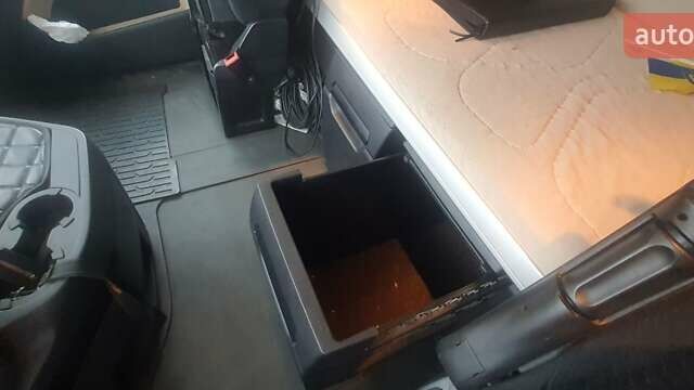 Мерседес Актрос, объемом двигателя 12.8 л и пробегом 900 тыс. км за 20000 $, фото 12 на Automoto.ua