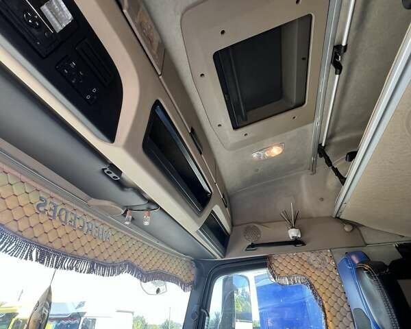 Мерседес Актрос, об'ємом двигуна 12.8 л та пробігом 1 тис. км за 15500 $, фото 14 на Automoto.ua