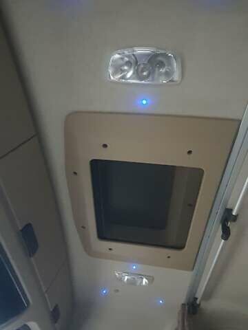 Мерседес Актрос, объемом двигателя 12.8 л и пробегом 900 тыс. км за 20000 $, фото 16 на Automoto.ua