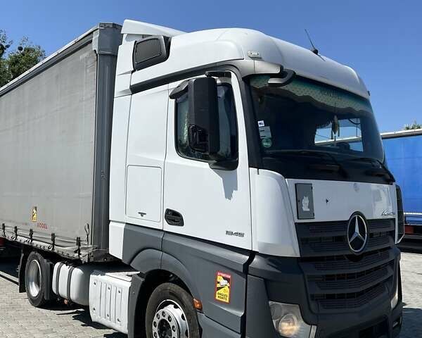 Мерседес Актрос, об'ємом двигуна 12.8 л та пробігом 1 тис. км за 15500 $, фото 1 на Automoto.ua