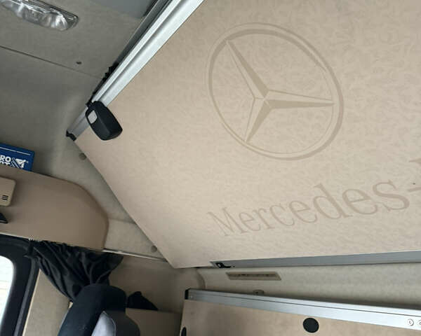 Мерседес Актрос, объемом двигателя 12.9 л и пробегом 998 тыс. км за 22500 $, фото 6 на Automoto.ua