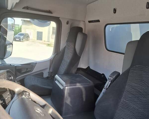 Мерседес Актрос, об'ємом двигуна 7.7 л та пробігом 566 тис. км за 38500 $, фото 24 на Automoto.ua