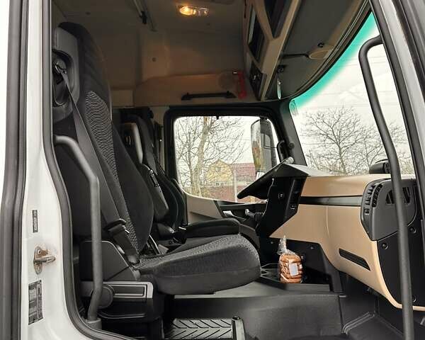 Мерседес Актрос, объемом двигателя 0 л и пробегом 600 тыс. км за 28000 $, фото 8 на Automoto.ua