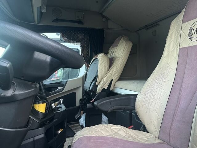 Мерседес Актрос, объемом двигателя 0 л и пробегом 0 тыс. км за 21000 $, фото 7 на Automoto.ua