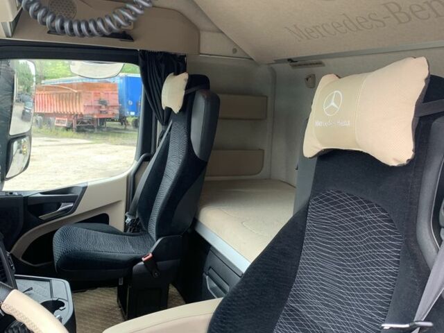 Мерседес Актрос, объемом двигателя 0 л и пробегом 0 тыс. км за 1999 $, фото 13 на Automoto.ua