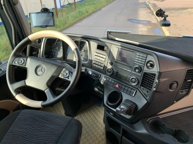 Мерседес Актрос, объемом двигателя 0 л и пробегом 0 тыс. км за 1999 $, фото 9 на Automoto.ua