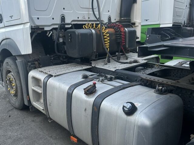 Мерседес Актрос, объемом двигателя 0 л и пробегом 0 тыс. км за 21000 $, фото 6 на Automoto.ua