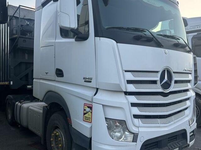 Мерседес Актрос, объемом двигателя 0 л и пробегом 0 тыс. км за 21000 $, фото 3 на Automoto.ua