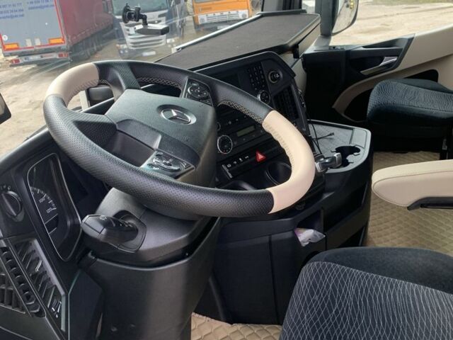 Мерседес Актрос, объемом двигателя 0 л и пробегом 0 тыс. км за 1999 $, фото 12 на Automoto.ua