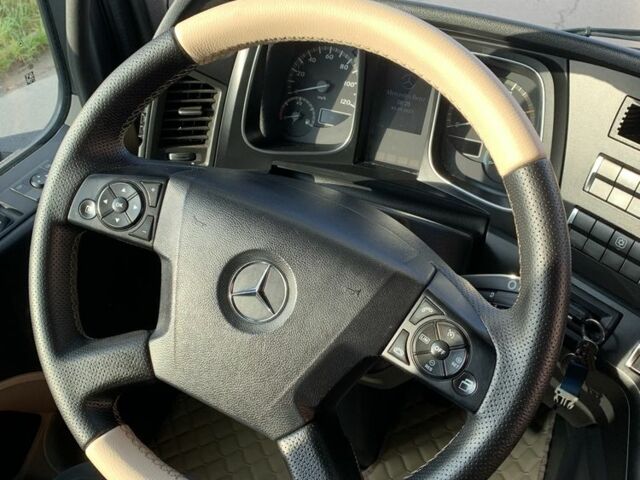 Мерседес Актрос, объемом двигателя 0 л и пробегом 0 тыс. км за 1999 $, фото 7 на Automoto.ua