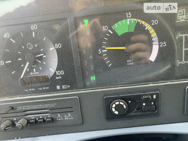 Желтый Мерседес Актрос, объемом двигателя 11.9 л и пробегом 700 тыс. км за 11000 $, фото 11 на Automoto.ua