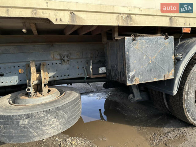 Жовтий Мерседес Актрос, об'ємом двигуна 11.95 л та пробігом 2 тис. км за 12500 $, фото 9 на Automoto.ua