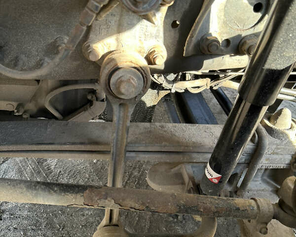 Желтый Мерседес Актрос, объемом двигателя 11.95 л и пробегом 2 тыс. км за 13500 $, фото 22 на Automoto.ua