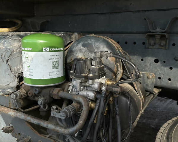 Жовтий Мерседес Актрос, об'ємом двигуна 11.95 л та пробігом 2 тис. км за 12500 $, фото 8 на Automoto.ua