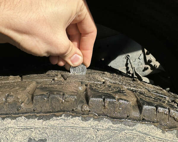 Желтый Мерседес Актрос, объемом двигателя 11.95 л и пробегом 2 тыс. км за 13500 $, фото 30 на Automoto.ua