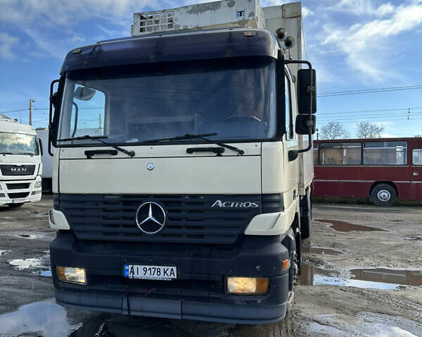 Жовтий Мерседес Актрос, об'ємом двигуна 11.95 л та пробігом 2 тис. км за 12500 $, фото 1 на Automoto.ua