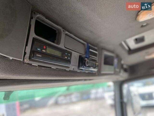 Желтый Мерседес Актрос, объемом двигателя 11.95 л и пробегом 385 тыс. км за 43999 $, фото 16 на Automoto.ua