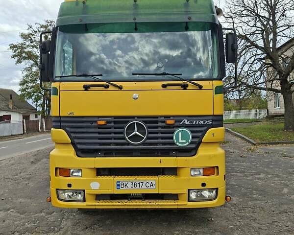 Желтый Мерседес Актрос, объемом двигателя 11.95 л и пробегом 2 тыс. км за 16000 $, фото 5 на Automoto.ua