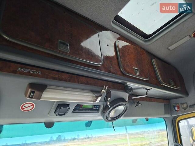 Желтый Мерседес Актрос, объемом двигателя 11.95 л и пробегом 2 тыс. км за 16000 $, фото 17 на Automoto.ua