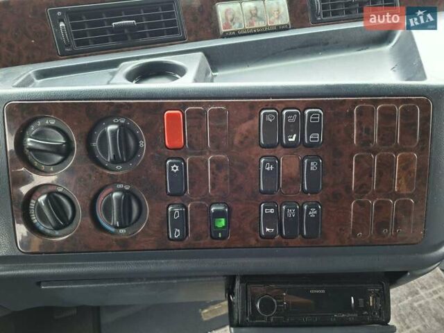 Желтый Мерседес Актрос, объемом двигателя 11.95 л и пробегом 2 тыс. км за 16000 $, фото 15 на Automoto.ua