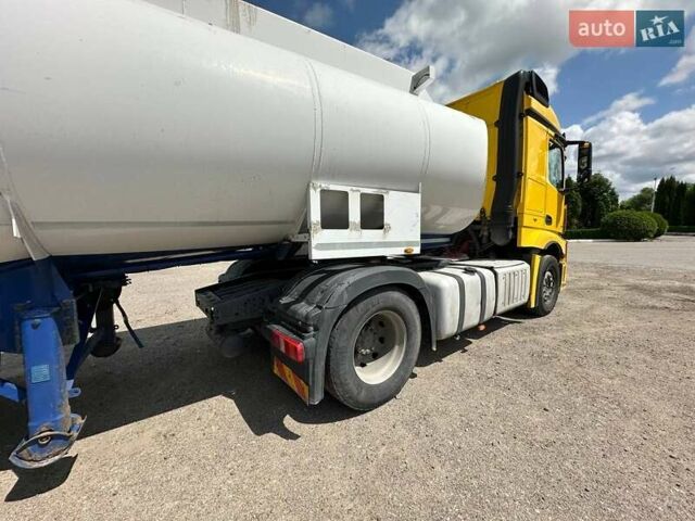 Мерседес Актрос 2013 в Киеве на Automoto.ua Желтый Мерседес Актрос, объемом двигателя 12.8 л и пробегом 973 тыс. км за 14500 $, фото 8 на Automoto.ua