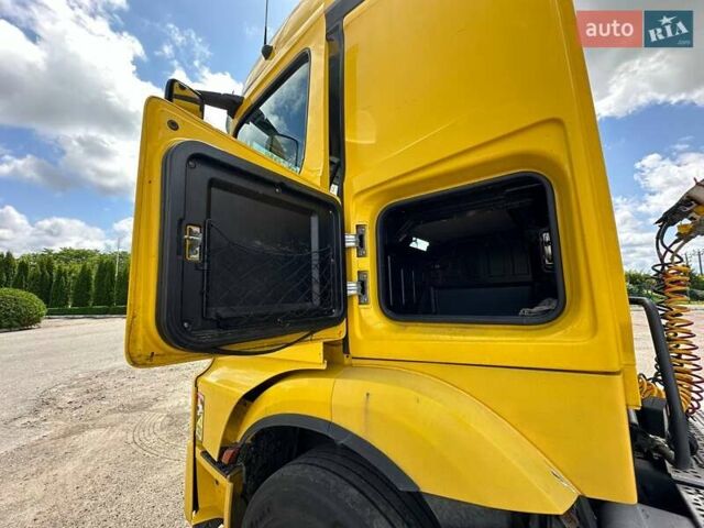 Мерседес Актрос 2013 в Киеве на Automoto.ua Желтый Мерседес Актрос, объемом двигателя 12.8 л и пробегом 973 тыс. км за 14500 $, фото 45 на Automoto.ua