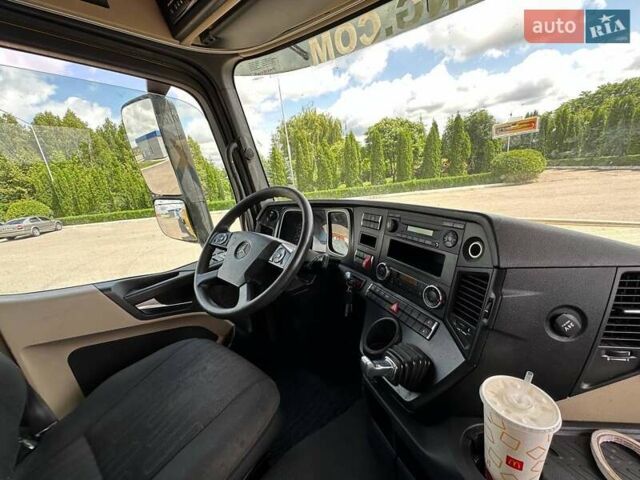 Мерседес Актрос 2013 в Киеве на Automoto.ua Желтый Мерседес Актрос, объемом двигателя 12.8 л и пробегом 973 тыс. км за 14500 $, фото 29 на Automoto.ua