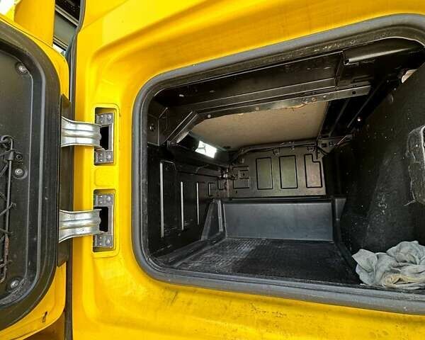 Мерседес Актрос 2013 в Киеве на Automoto.ua Желтый Мерседес Актрос, объемом двигателя 12.8 л и пробегом 973 тыс. км за 14500 $, фото 43 на Automoto.ua