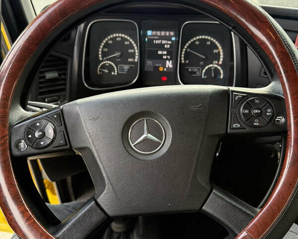 Желтый Мерседес Актрос, объемом двигателя 10.68 л и пробегом 1000 тыс. км за 23999 $, фото 22 на Automoto.ua