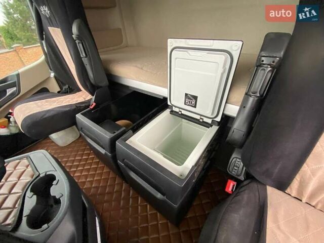 Жовтий Мерседес Актрос, об'ємом двигуна 12.8 л та пробігом 1 тис. км за 35800 $, фото 32 на Automoto.ua