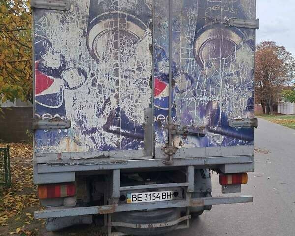 Сірий Мерседес Актрос, об'ємом двигуна 4.25 л та пробігом 300 тис. км за 6800 $, фото 2 на Automoto.ua