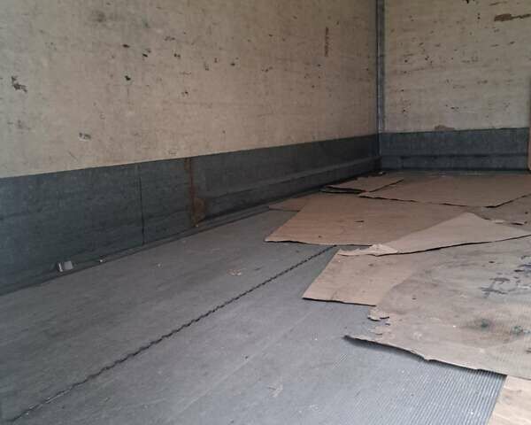 Сірий Мерседес Актрос, об'ємом двигуна 4.25 л та пробігом 300 тис. км за 6800 $, фото 3 на Automoto.ua