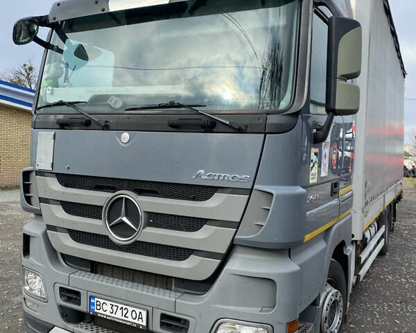 Серый Мерседес Актрос, объемом двигателя 0 л и пробегом 257 тыс. км за 35000 $, фото 4 на Automoto.ua