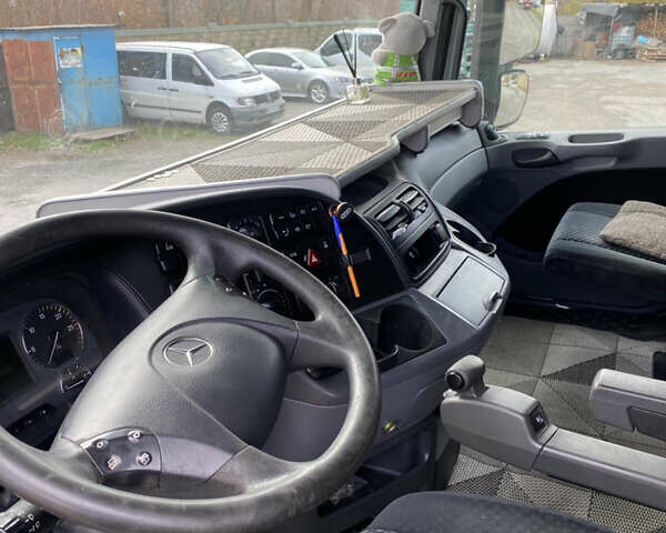 Серый Мерседес Актрос, объемом двигателя 0 л и пробегом 257 тыс. км за 35000 $, фото 12 на Automoto.ua