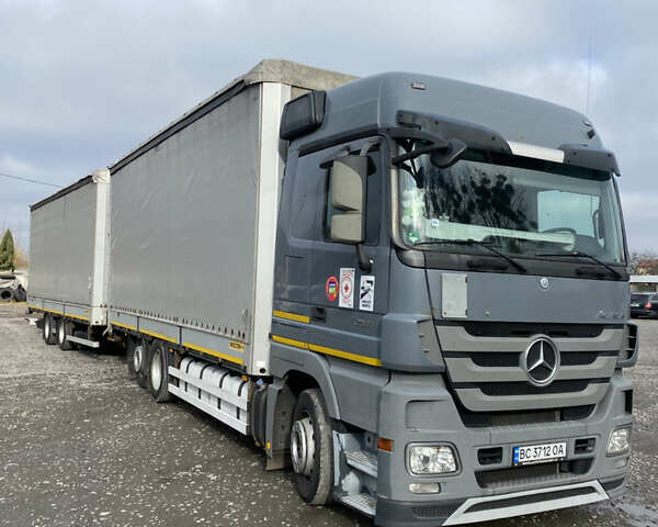 Серый Мерседес Актрос, объемом двигателя 0 л и пробегом 257 тыс. км за 35000 $, фото 5 на Automoto.ua